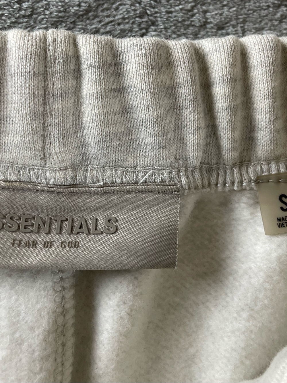 Fear of God Essentials Shorts Gray Cotton Polyester Fleece, Pockets Drawstrings - Picture 5 of 14